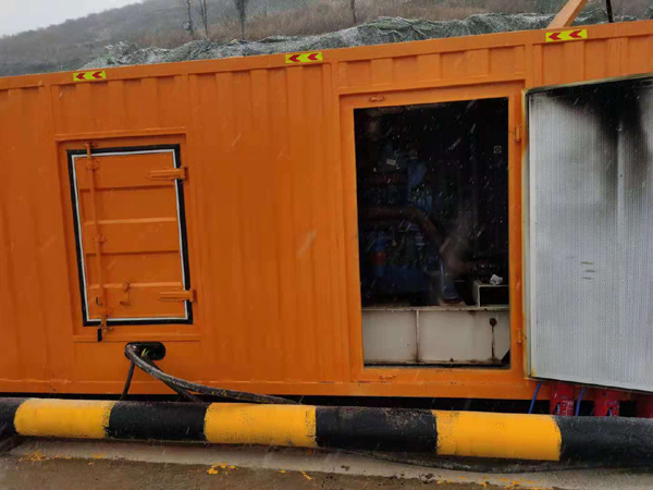 龙湖镇发电机出租 柴油发电机组电压低报警怎么办？
